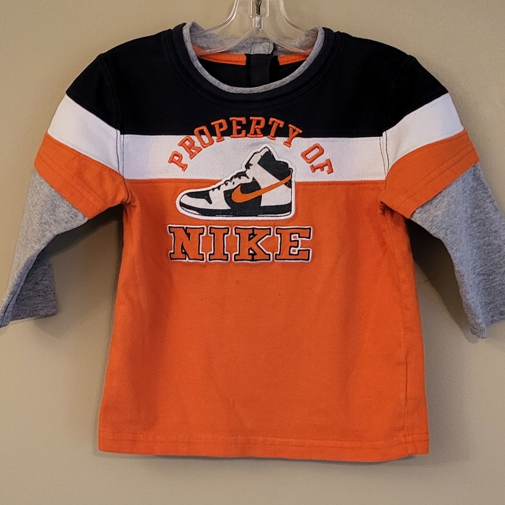 Nike embrodiered long sleeve tee shirt